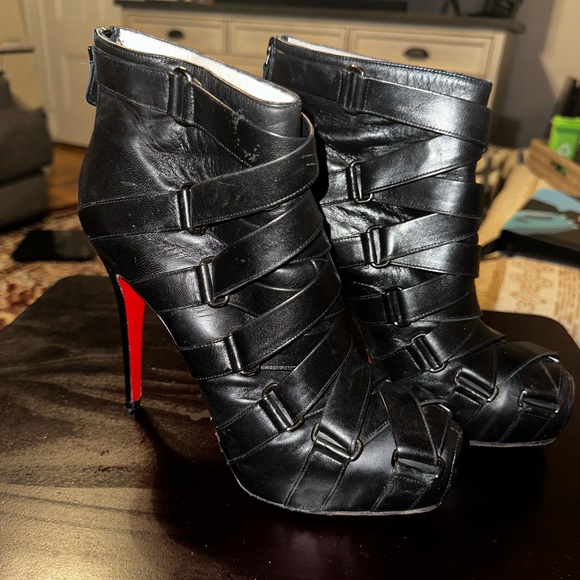 Christian Louboutin Nitoinimoi 120 Bandage booties, 40, US size 10. (Boots only) - Picture 2 of 6